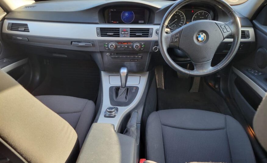 2011 BMW 320i Wagon