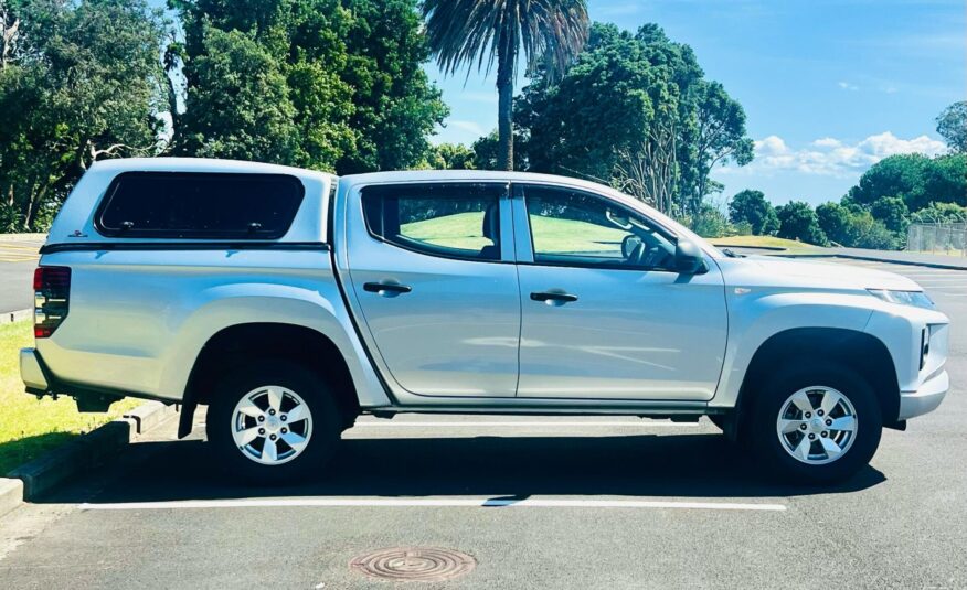 2019 Mitsubishi Triton 4WD